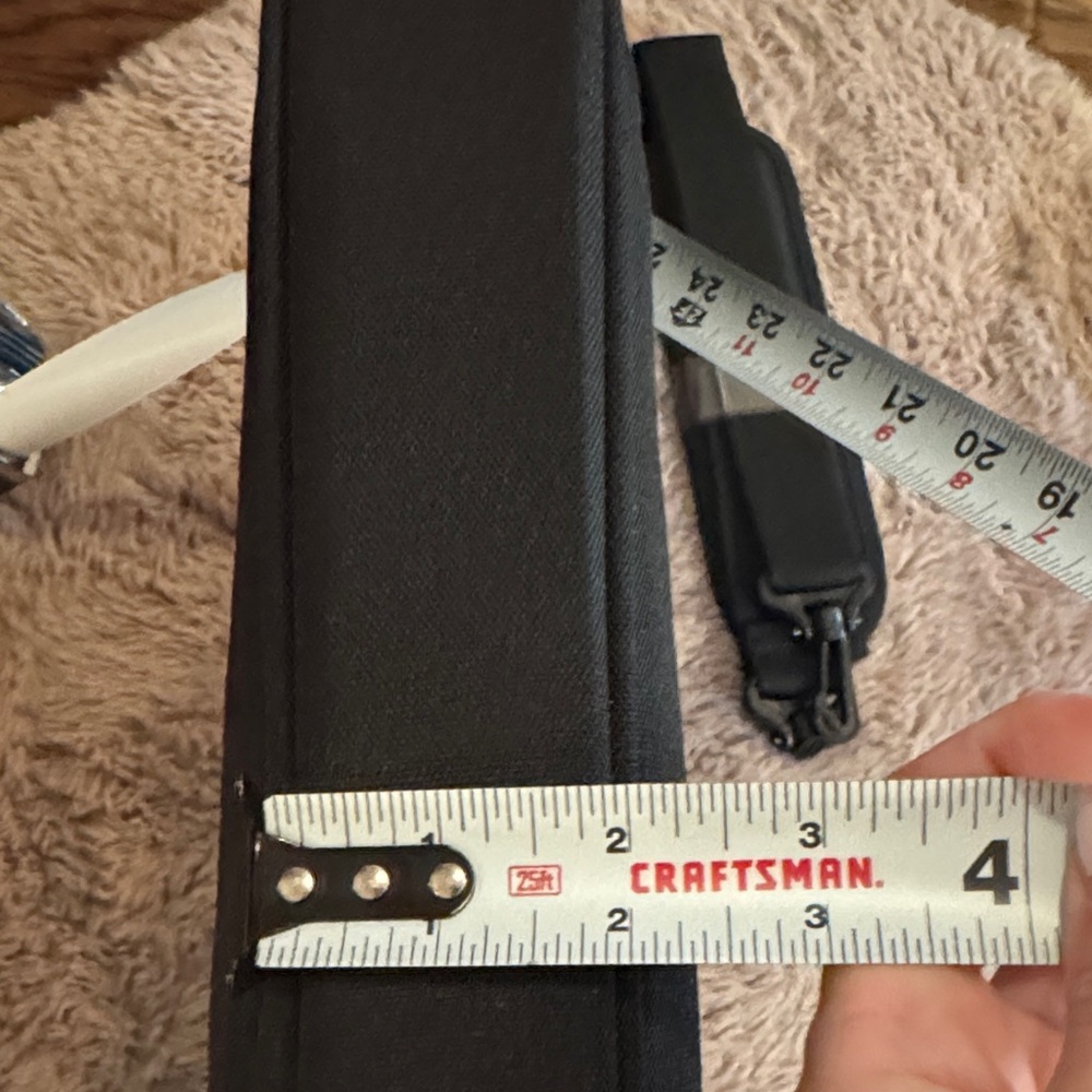Stylish Black Laptop Bag for Men - Picture 8 of 8